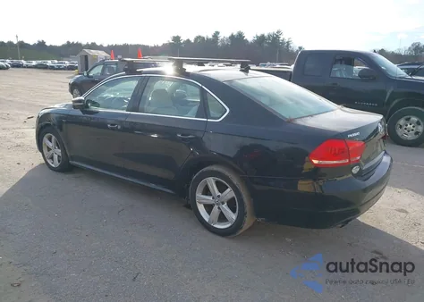 2015 Volkswagen Passat S z USA, uszkodzony, nr VIN 1VWAT7A33FC081593